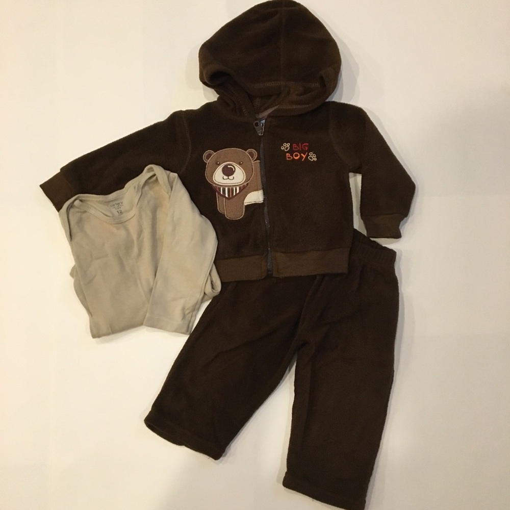 Huge Bundle Boys 12 Month Carter’s 2-3 piece sets! - Picture 4 of 5